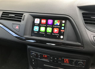 Aston Martin Apple Carplay et Android Auto
