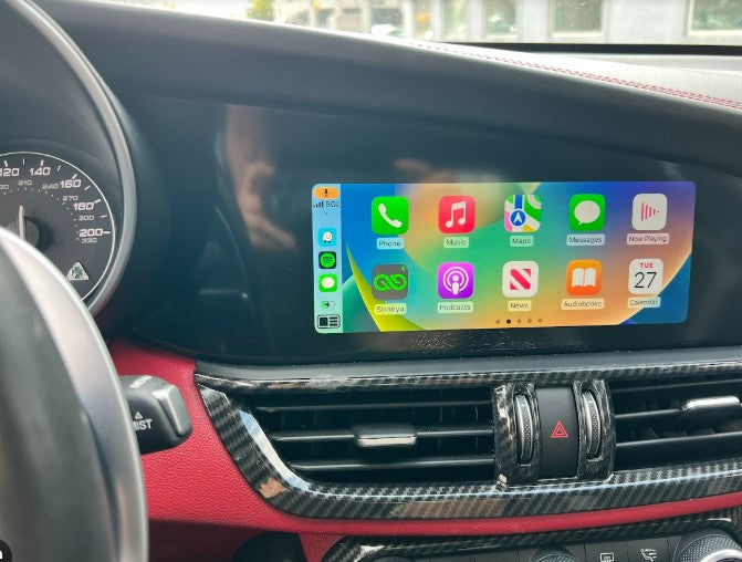 Aston Martin Apple Carplay et Android Auto